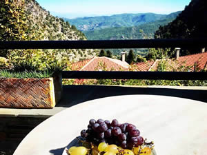 Organic Holidays - Montanema Handmade Village Apartments, Anthochori Mouzakiou, 43060 Limni Plastira. 